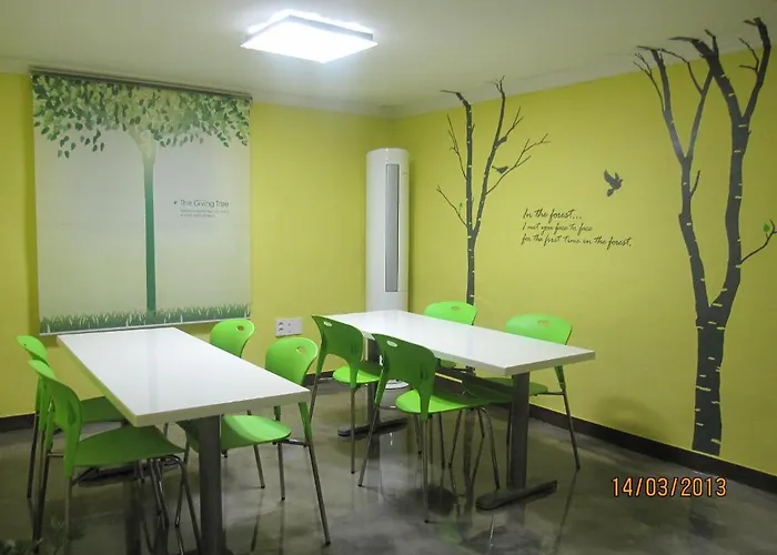 Hostel Blue Backpackers