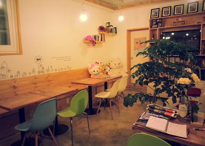 Hostel Blue Backpackers *