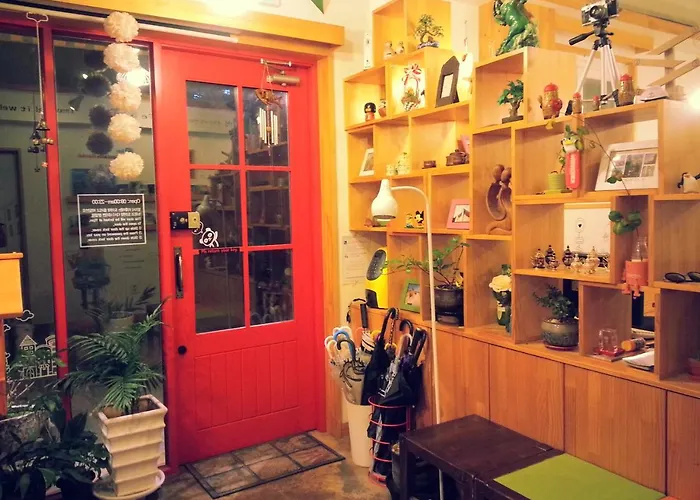 Blue Backpackers Hostel *