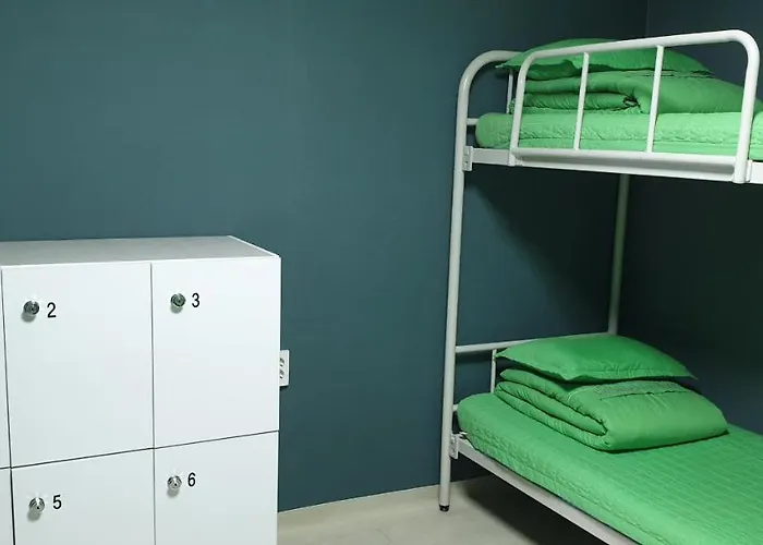 Blue Backpackers Hostel *